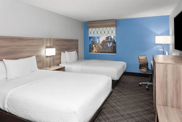 Suite, 2 Queen Beds, Kitchenette, Baymont By Wyndham Indianapolis South 7/10