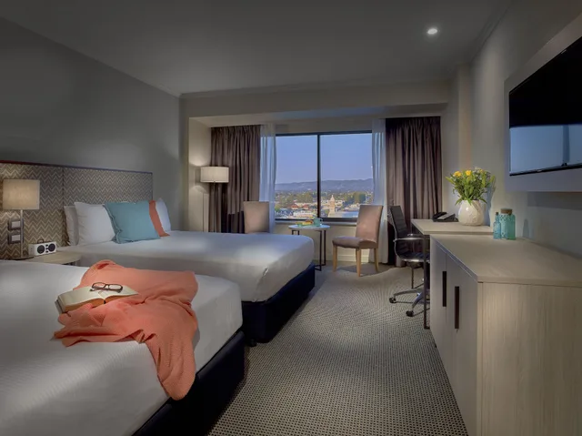 غرفة غراند بسرير كينج بإطلالة على المدينة، Stamford Grand Adelaide 4/7