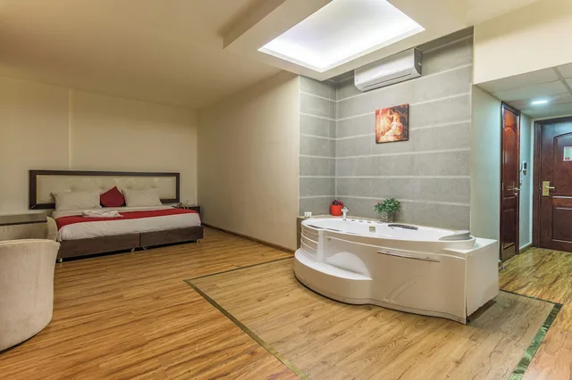 جناح جونيور بسرير مزدوج، Al Murjan Palace Hotel, Jounieh 7/10