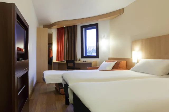 Standard, Triple, Hotel Ibis Strasbourg Centre Petite France 4/10