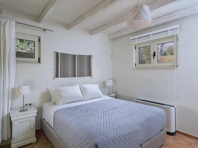 Hideaway, 4 Beds, Sofa, Garden Floor، Eliathos Residence Houses 9/10