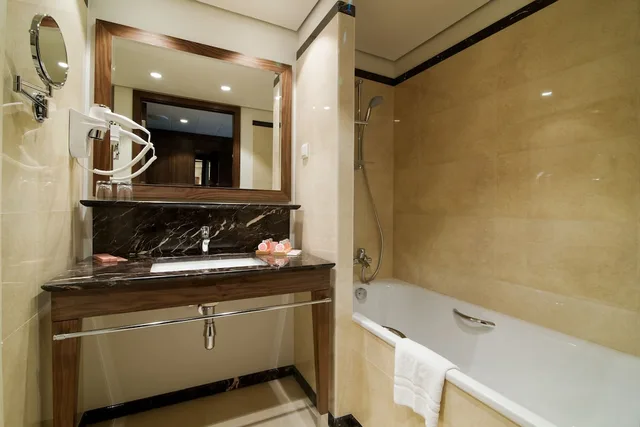 غرفة بزنس بسرير مزدوج، Airport Hotel Okecie 2/2