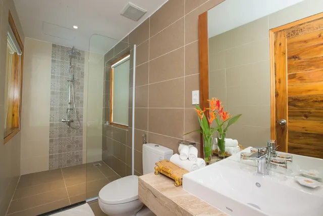 2 Bedrooms, Family Suite, 1 King and 1 Single Beds, Pool View, Pool Side, Nadine Phu Quoc Resort 4/4