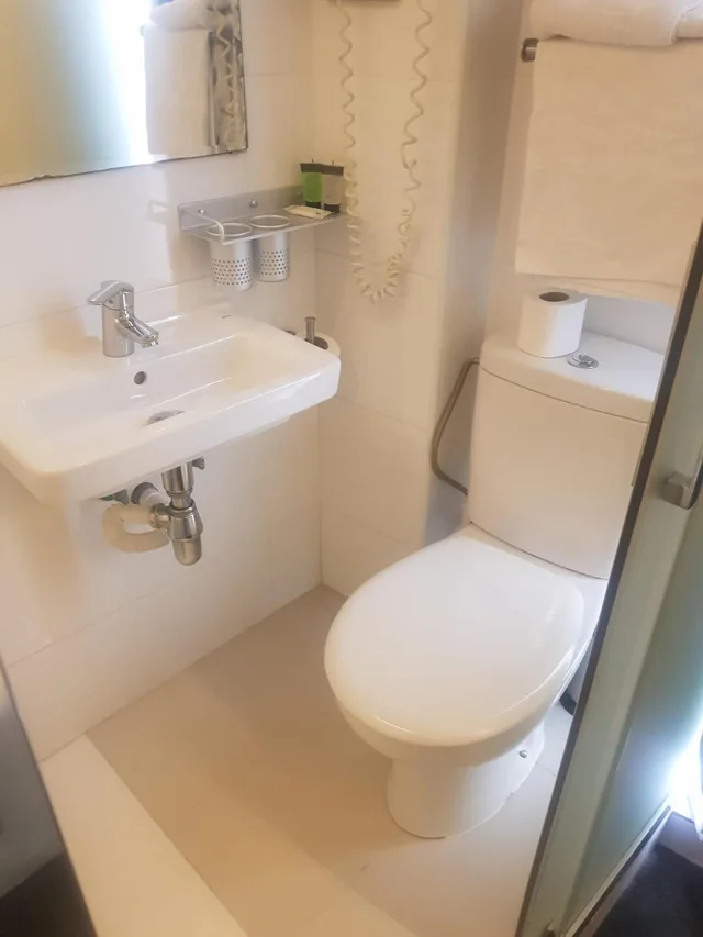 غرفة مفردة بشرفة، Hotel Palermo 4/10
