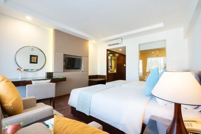 غرفة سوبيريور بسرير كينج بإطلالة على المدينة، Hoang Ngoc Beach Resort 9/10