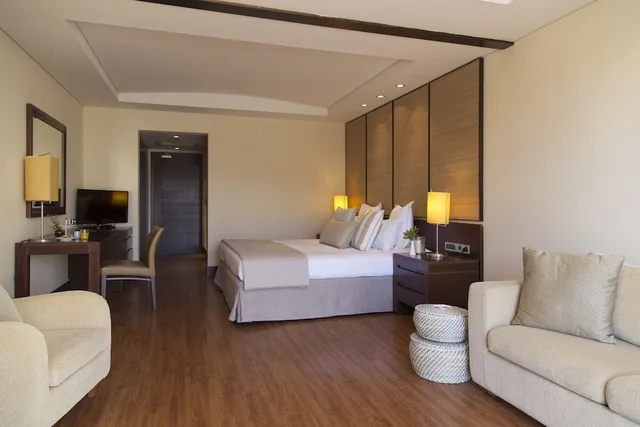 Junior Suite, Double Bed, Sea or Marina View، Porto Carras Meliton Hotel 2/6
