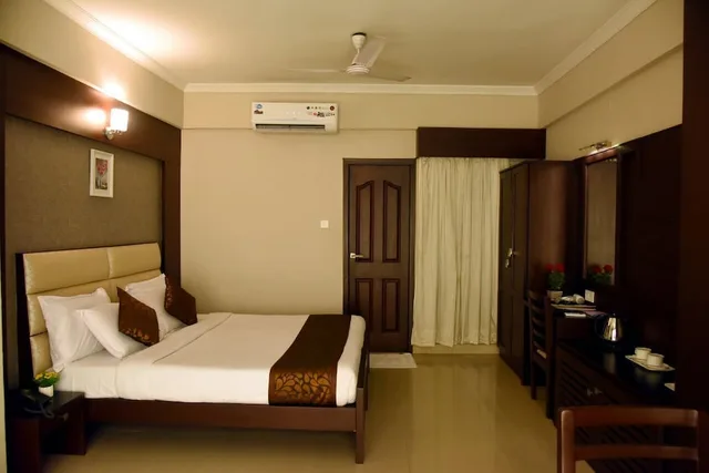 جناح بسرير كينج، Hotel Pearl International 2/5