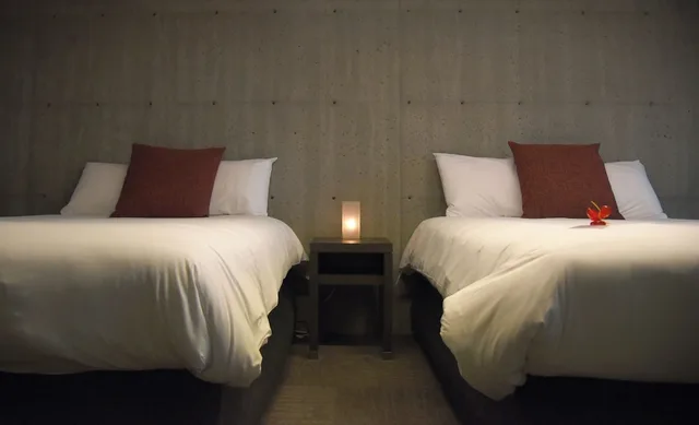 Manhattan, Suite, 1 King and 2 Queen Beds، Grand Times Hotel Sherbrooke 2/5