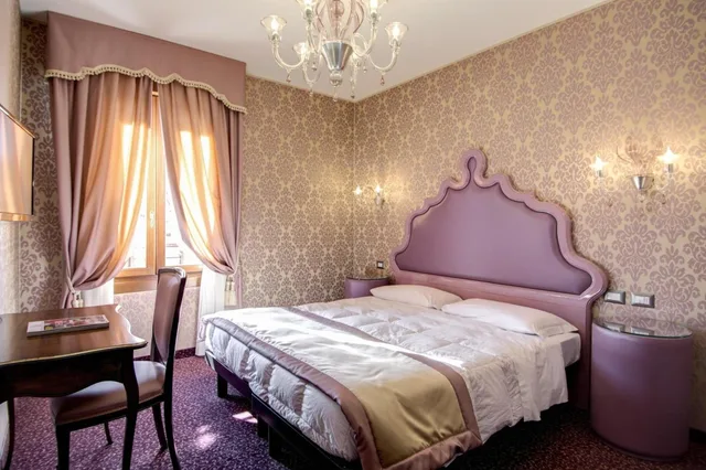 غرفة قياسية بسرير مزدوج، Hotel Domus Cavanis Venezia 3/10