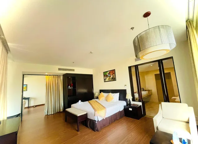 جناح بريميير، Saigon Ban Me Hotel 2/2