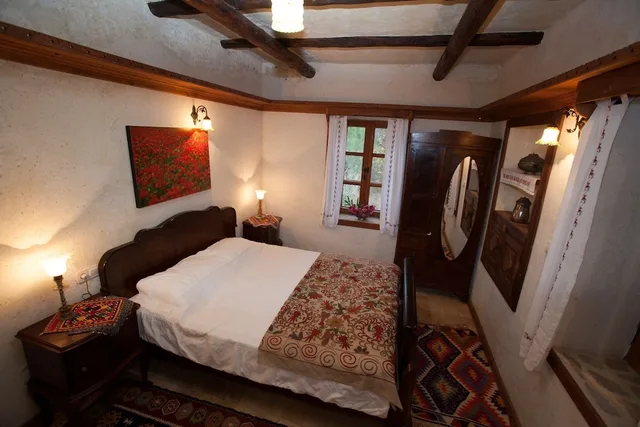 Art, Studio, Double Bed, Kitchen، Hoyran Wedre Country Houses 1/1