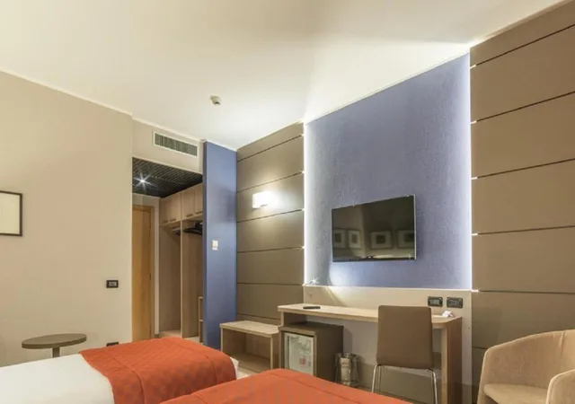 غرفة سوبيريور بسرير كينج، Cardano Hotel Malpensa 2/5