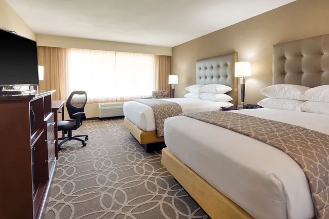غرفة بسريرين كوين، Drury Inn & Suites Dallas Frisco 1/2