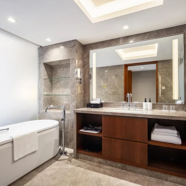 غرفة كلاسيكية بسريرين منفصلين مع دخول الصالة، Intercontinental Jinan City Center Formerly Crowne Plaza Jinan City Center 6/6