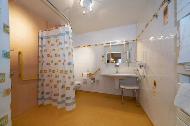 Comfort, Triple, 3 Beds, Hotel Munsch 8/8
