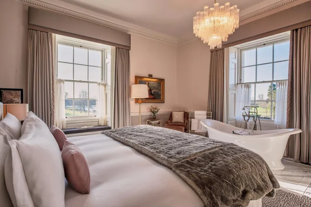 1 Bedroom, Suite, King Bed, Main House، The Langley, a Luxury Collection Hotel, Buckinghamshire 1/6