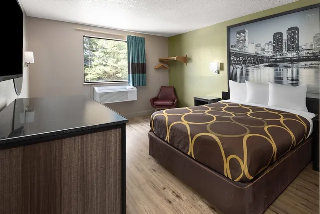 غرفة بسرير كوين، Super 8 By Wyndham Richmond Midlothian Turnpike 2/5