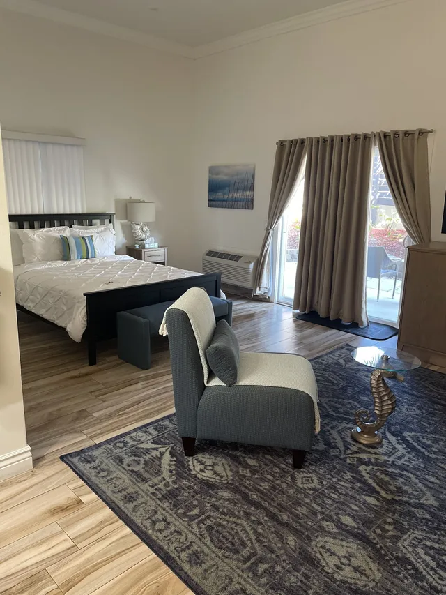 جناح كومفورت بسرير كوين مع أريكة، Ocean View Inn 2/3