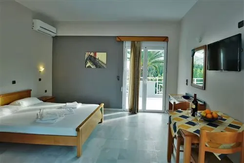 استوديو، HOTEL ATHENA 1/1