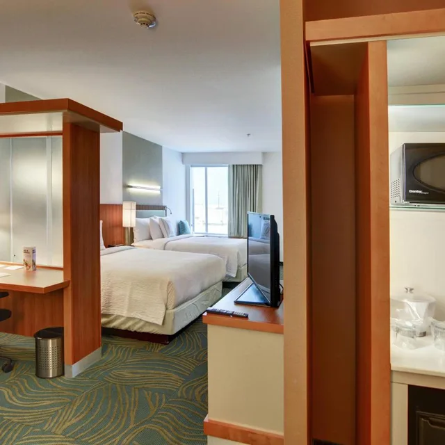 جناح بسريرين كوين مع سرير سحّاب إضافي مع أريكة لذوي الإعاقة، SPRINGHILL SUITES DALLAS PLANO/FRISCO 1/5