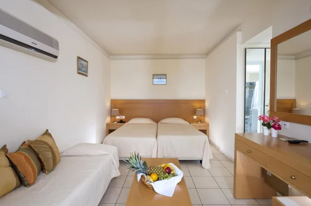 Bungalow, Twin Beds, Lateral Inland or Side Sea View، Ariadne Beach - Adults Only 6/8