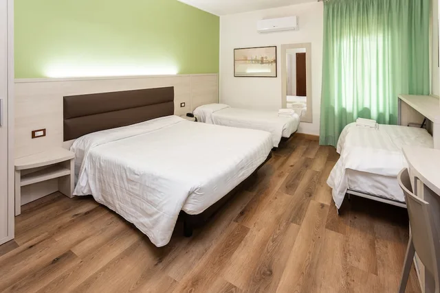 Room, Quadruple, 4 Beds, Da Angelo 1/9
