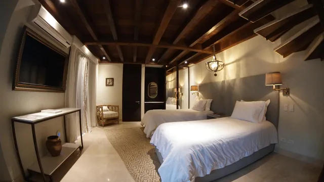 غرفة عائلية، Capellan de Getsemani 2/10