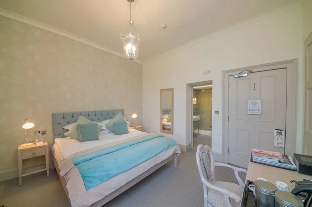 غرفة ديلوكس بسرير كينج، Stoke Place Hotel 4/9