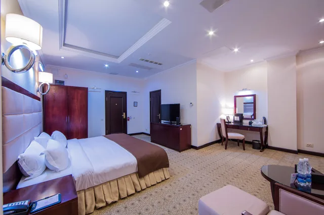 غرفة ديلوكس بسرير كينج، Jannat Regency 2/5