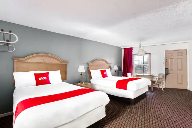 غرفة بسريرين فرديين، OYO Hotel Bald Knob near Searcy AR 7/10