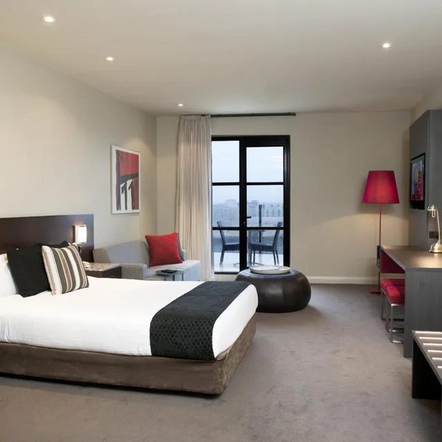 جناح استوديو، Mantra Hindmarsh Square 7/10