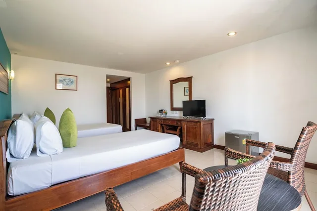 غرفة سوبيريور بسريرين منفصلين بإطلالة على المسبح، JP Villa Pattaya 6/10