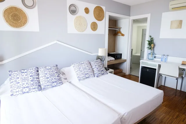 Room, Twin Beds, Sea View, Subur Hotel Sitges 2/4