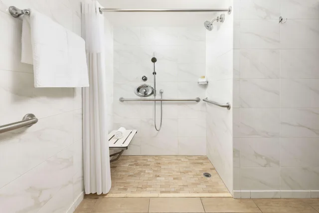غرفة كلاسيكية بسرير كينج، DoubleTree Beach Resort by Hilton Tampa Bay - North Redington Beach 7/7