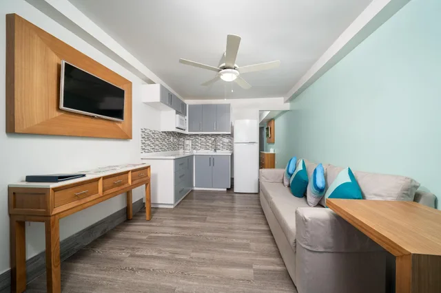 Junior Suite, Ocean View, Pool Side، South Gap Hotel 2/3