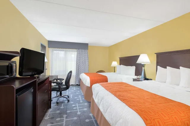 غرفة بسريرين كوين، Howard Johnson by Wyndham Saugerties, NY 1/6