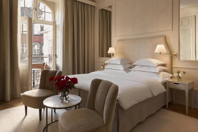 غرفة سوبيريور بشرفة، Diplomat Hotel 2/5