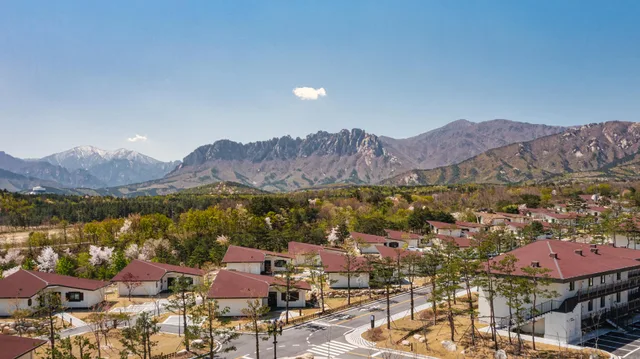 غرفة بريميير، Kensington Resort Seorak Valley 1/2