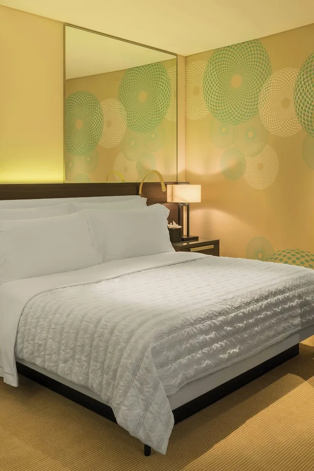 غرفة ديلوكس بسرير كينج بشرفة، Le Royal Meridien Beach Resort & Spa 2/9