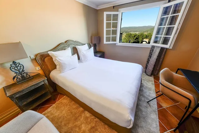 غرفة سوبيريور بسرير مزدوج أو سريرين منفصلين بحوض استحمام، Maison Berard 1/6