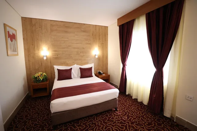 Superior, Double Bed, GENEVA HOTEL 3/10