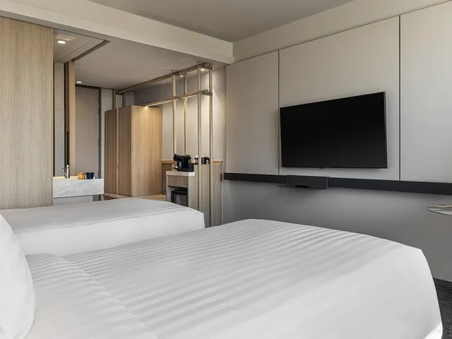 غرفة تنفيذية بسريرين منفصلين، Novotel Future Park Rangsit 2/10