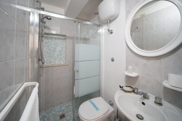 غرفة مفردة، Hotel Florida 7/10