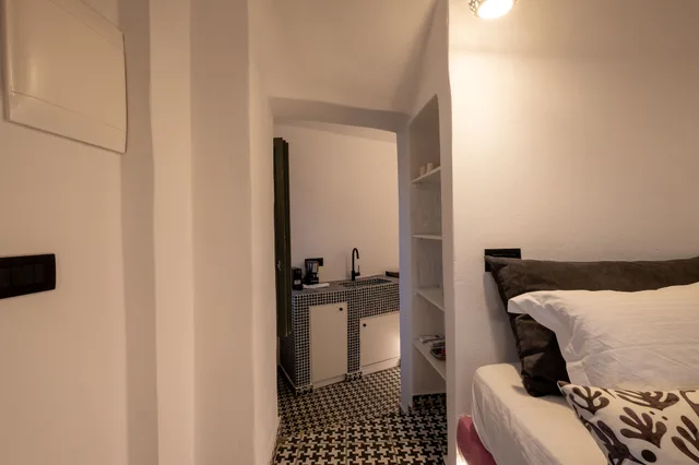 Interior, Glamour, Villa, Queen Bed, Caldera View, Indoor Jetted Tub، Amaya Selection Of Villas 7/8