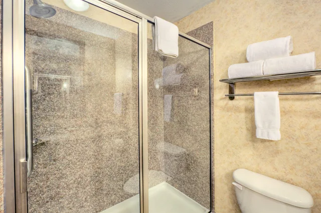 جناح لذوي الإعاقة، Holiday Inn Express And Suites Granbury 3/4