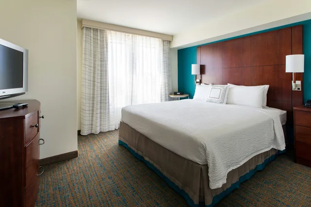 Room, Residence Inn San Diego Oceanside 1/3