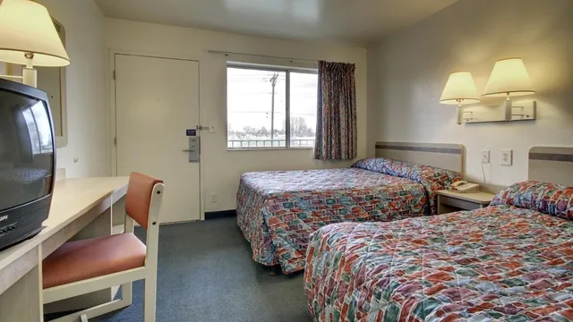 غرفة بسريرين مزدوجين، Motel 6 Louisville N Jeffersonville 1/2