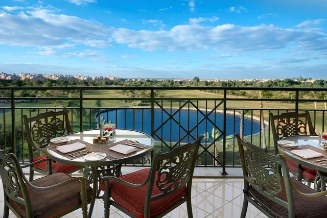 Executive, Single, Hilton Pyramids Golf Resort 3/12