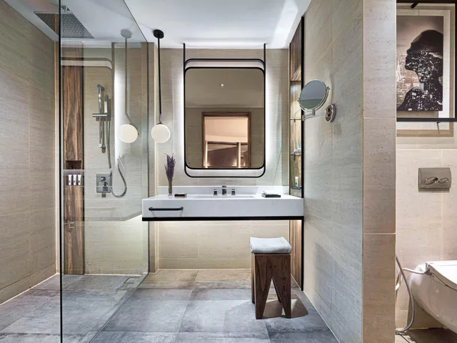 Room, King Bed, Bay View، Swissotel Jakarta PIK Avenue 10/10