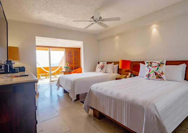Deluxe, Sea View, Las Brisas Ixtapa 1/6